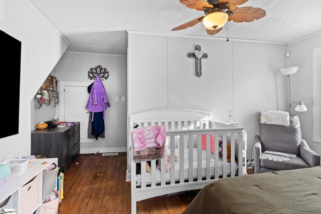 104 Montgomery Street, Campobello, SC 29322