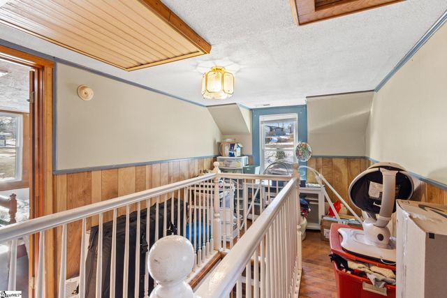 104 Montgomery Street, Campobello, SC 29322