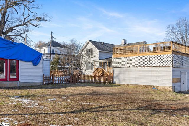 104 Montgomery Street, Campobello, SC 29322