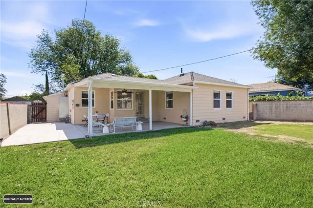 6937 Zelzah Avenue, Reseda, CA 91335