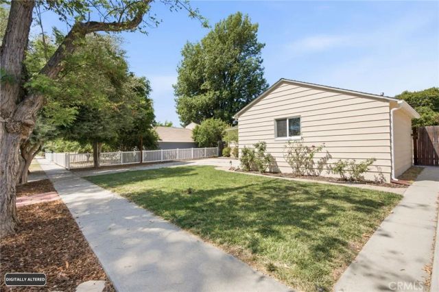 6937 Zelzah Avenue, Reseda, CA 91335