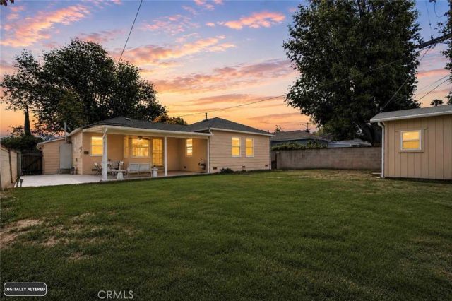 6937 Zelzah Avenue, Reseda, CA 91335