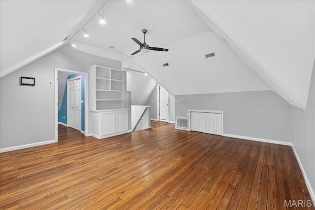 7324 Vine Avenue, St Louis, MO 63143