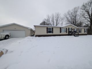 11362 N Lake Drive, Fenton Charter Township, MI 48430