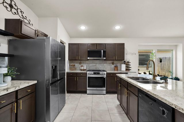 6819 Altadena Drive, Rosharon, TX 77583