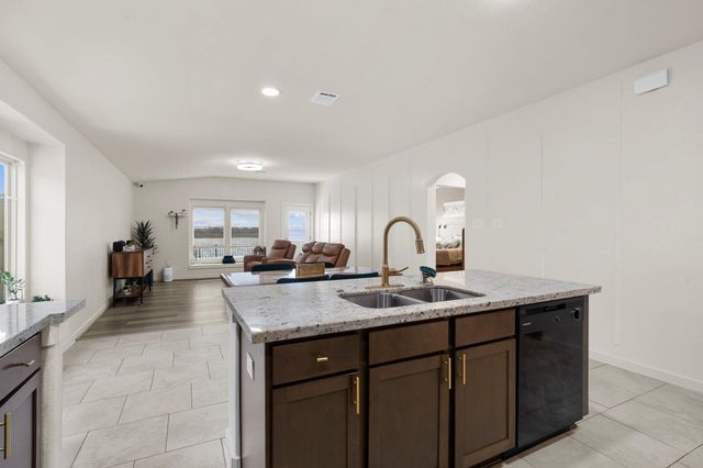 6819 Altadena Drive, Rosharon, TX 77583