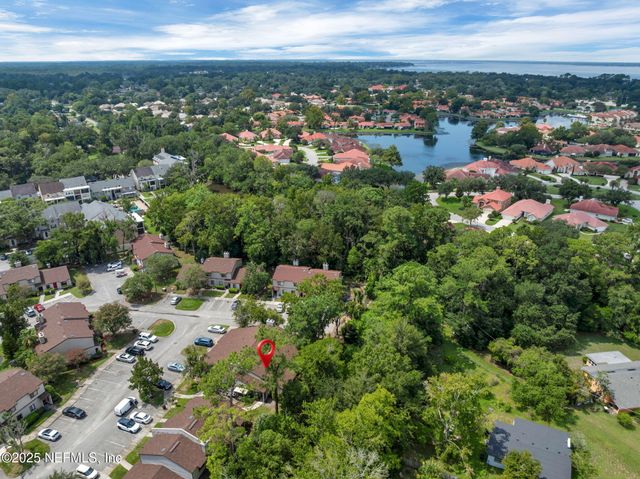 8300 PLAZA GATE Lane 1122, Jacksonville, FL 32217