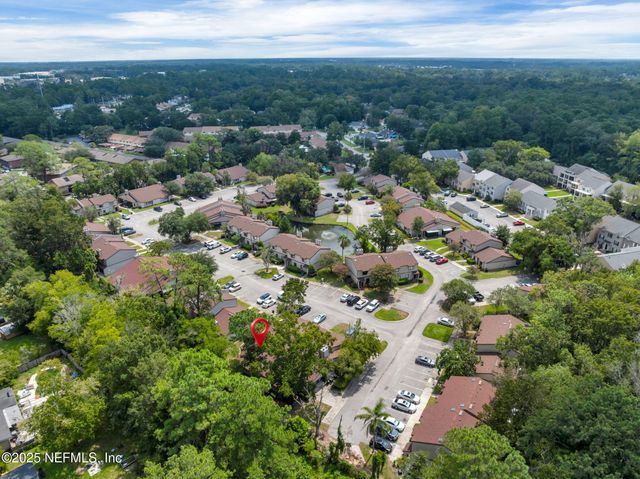 8300 PLAZA GATE Lane 1122, Jacksonville, FL 32217