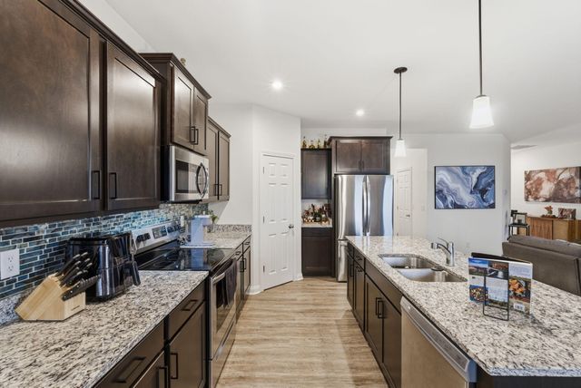 404 Friendly Avenue, Nicholasville, KY 40356