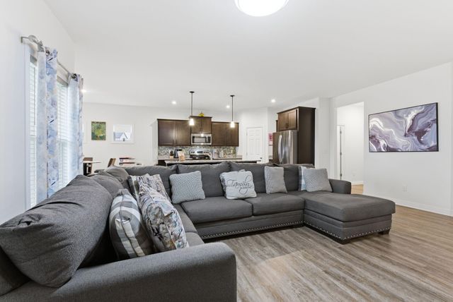 404 Friendly Avenue, Nicholasville, KY 40356