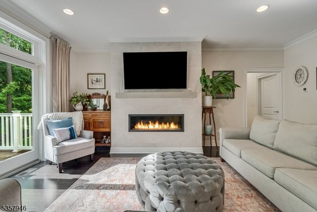 103 Echo Ridge Way, Mountainside Boro, NJ 07092