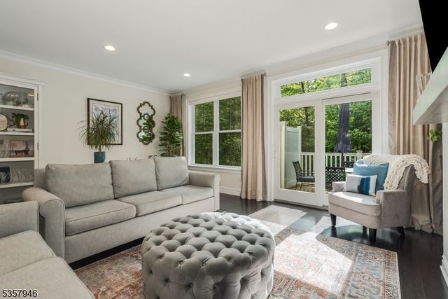 103 Echo Ridge Way, Mountainside Boro, NJ 07092