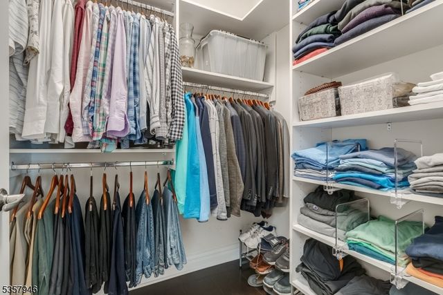 103 Echo Ridge Way, Mountainside Boro, NJ 07092