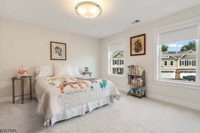 103 Echo Ridge Way, Mountainside Boro, NJ 07092