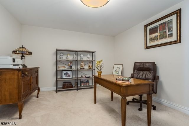 103 Echo Ridge Way, Mountainside Boro, NJ 07092