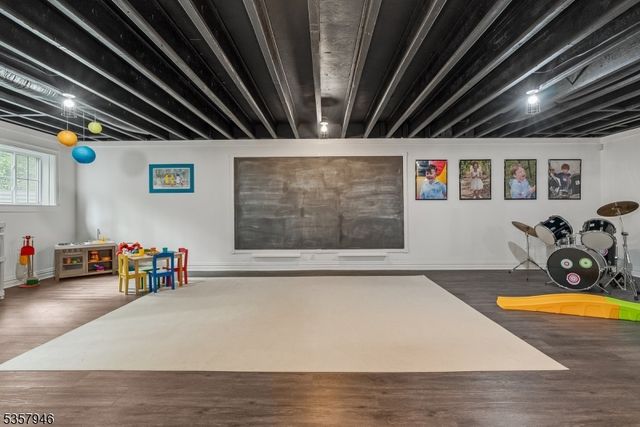 103 Echo Ridge Way, Mountainside Boro, NJ 07092