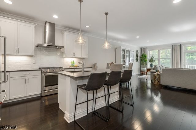 103 Echo Ridge Way, Mountainside Boro, NJ 07092