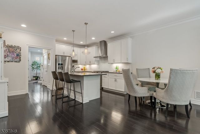 103 Echo Ridge Way, Mountainside Boro, NJ 07092