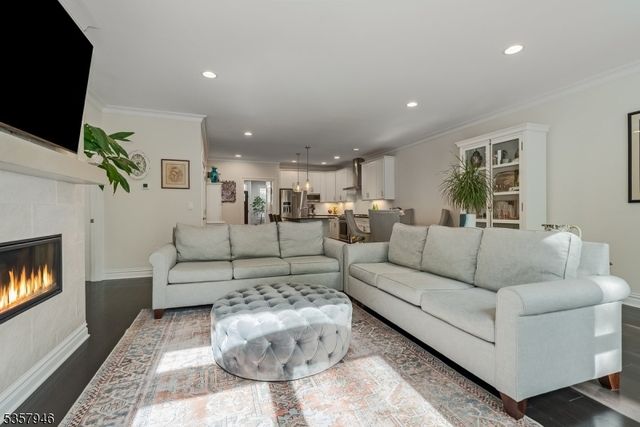 103 Echo Ridge Way, Mountainside Boro, NJ 07092