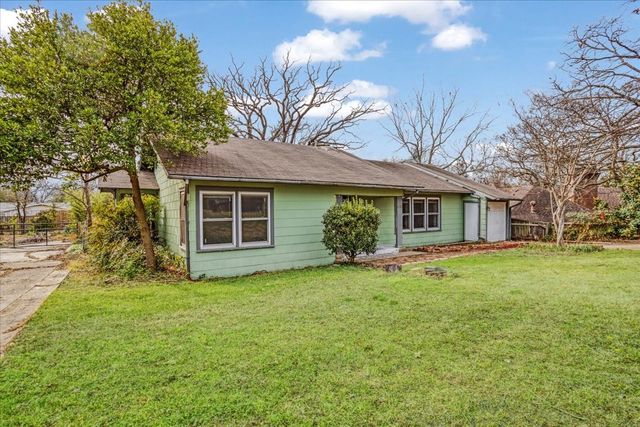 1528 W Day Street, Denison, TX 75020
