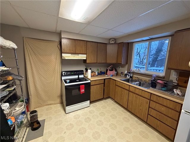 847 W 50th Street, Ashtabula, OH 44004