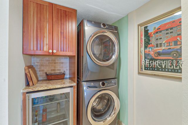 147 Lighthouse Rd Apt 677, Hilton Head Island, SC 29928