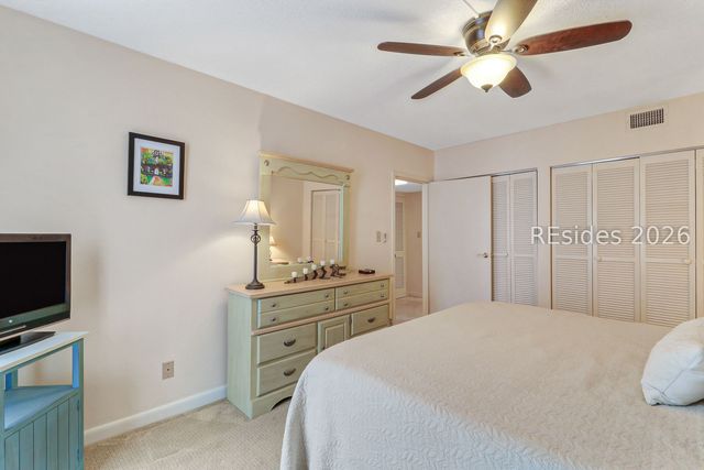 147 Lighthouse Rd Apt 677, Hilton Head Island, SC 29928