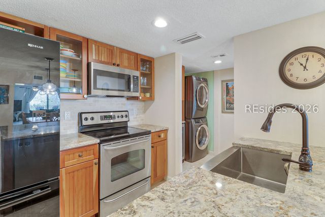 147 Lighthouse Rd Apt 677, Hilton Head Island, SC 29928