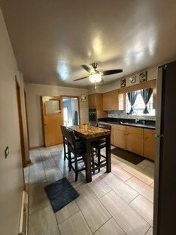 9959 S Escanaba Avenue, Chicago, IL 60617