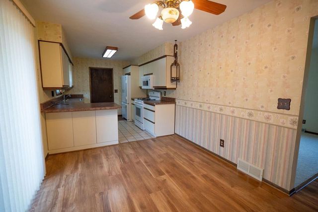 973 Harvest Lane, Sun Prairie, WI 53590