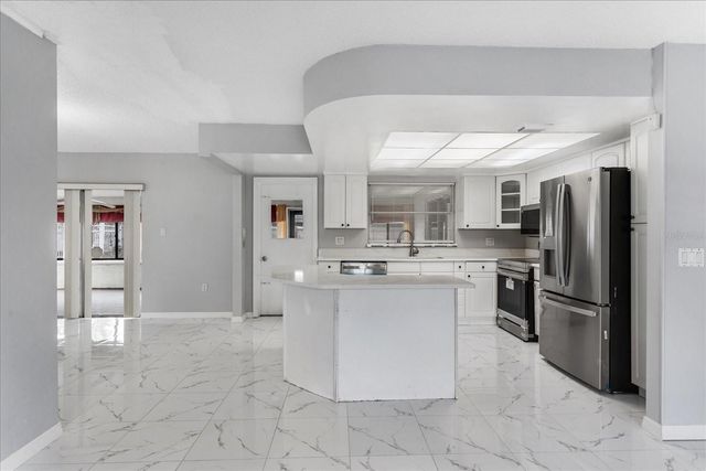 8609 SUNNY HOLLOW LANE, Orlando, FL 32819