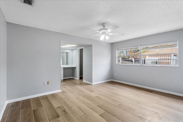 8609 SUNNY HOLLOW LANE, Orlando, FL 32819