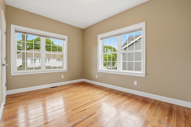 29 Rachaels Way, Brockton, MA 02301