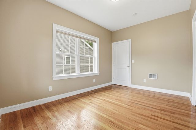 29 Rachaels Way, Brockton, MA 02301