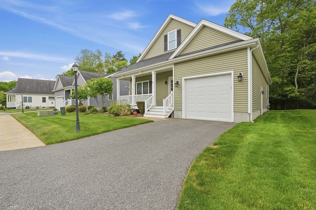 29 Rachaels Way, Brockton, MA 02301