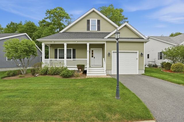 29 Rachaels Way, Brockton, MA 02301
