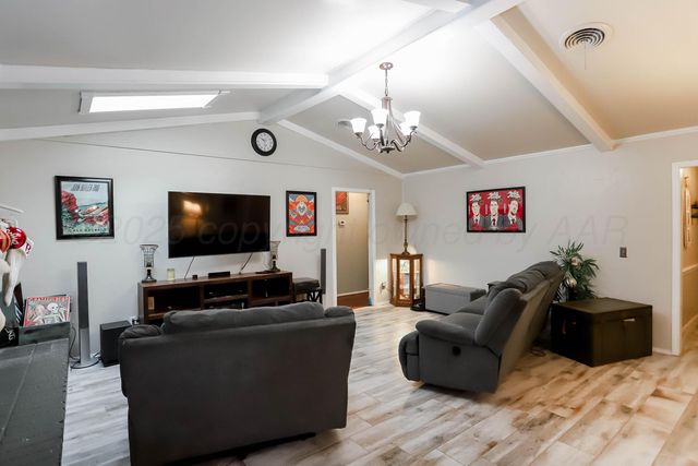 7302 JAMESON Drive, Amarillo, TX 79121