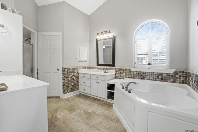 2345 Zelmere St, Zachary, LA 70791