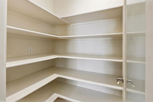 1820 Casterbridge Dr, Roseville, CA 95747