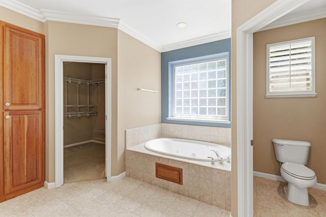 1820 Casterbridge Dr, Roseville, CA 95747