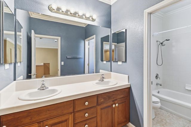 1820 Casterbridge Dr, Roseville, CA 95747