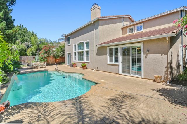 1820 Casterbridge Dr, Roseville, CA 95747