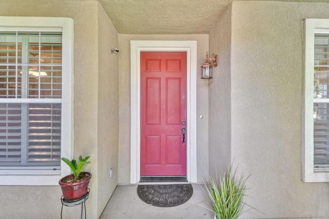 1820 Casterbridge Dr, Roseville, CA 95747