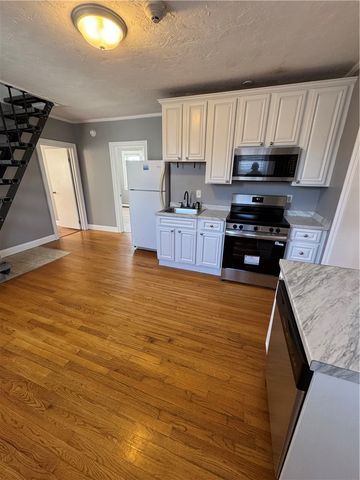 29 Gesler Street 2F, Providence, RI 02909