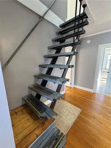 29 Gesler Street 2F, Providence, RI 02909