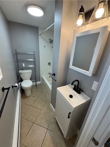 29 Gesler Street 2F, Providence, RI 02909
