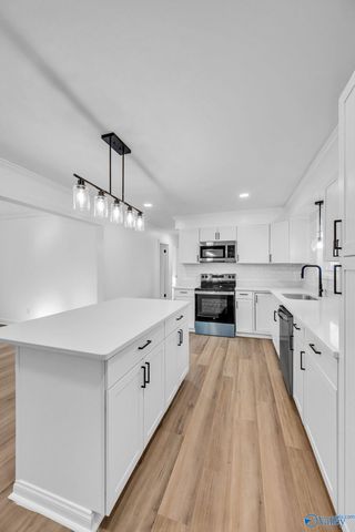 3708 Montclair Road SW, Decatur, AL 35603