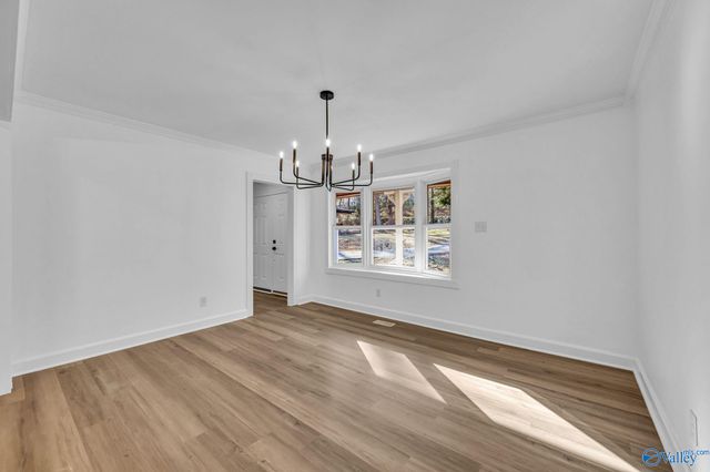 3708 Montclair Road SW, Decatur, AL 35603