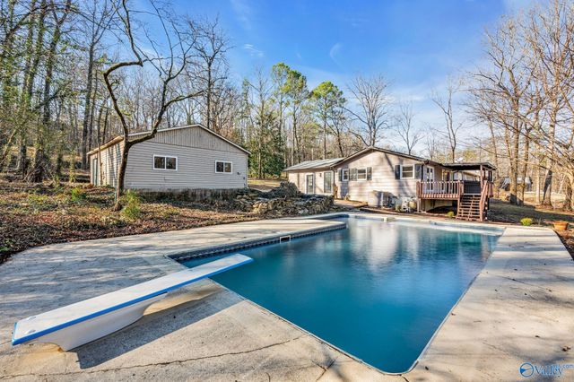 3708 Montclair Road SW, Decatur, AL 35603