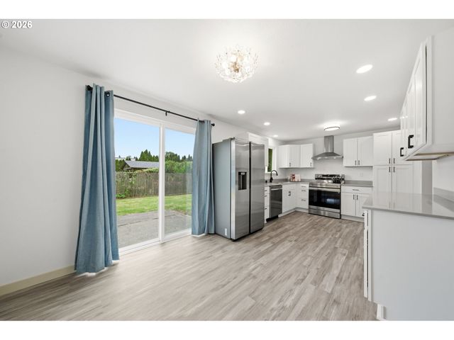 10207 Ne 8TH St, Vancouver, WA 98664